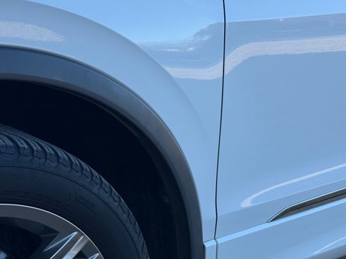 Used 2019 Volkswagen Tiguan SEL R-Line image 10