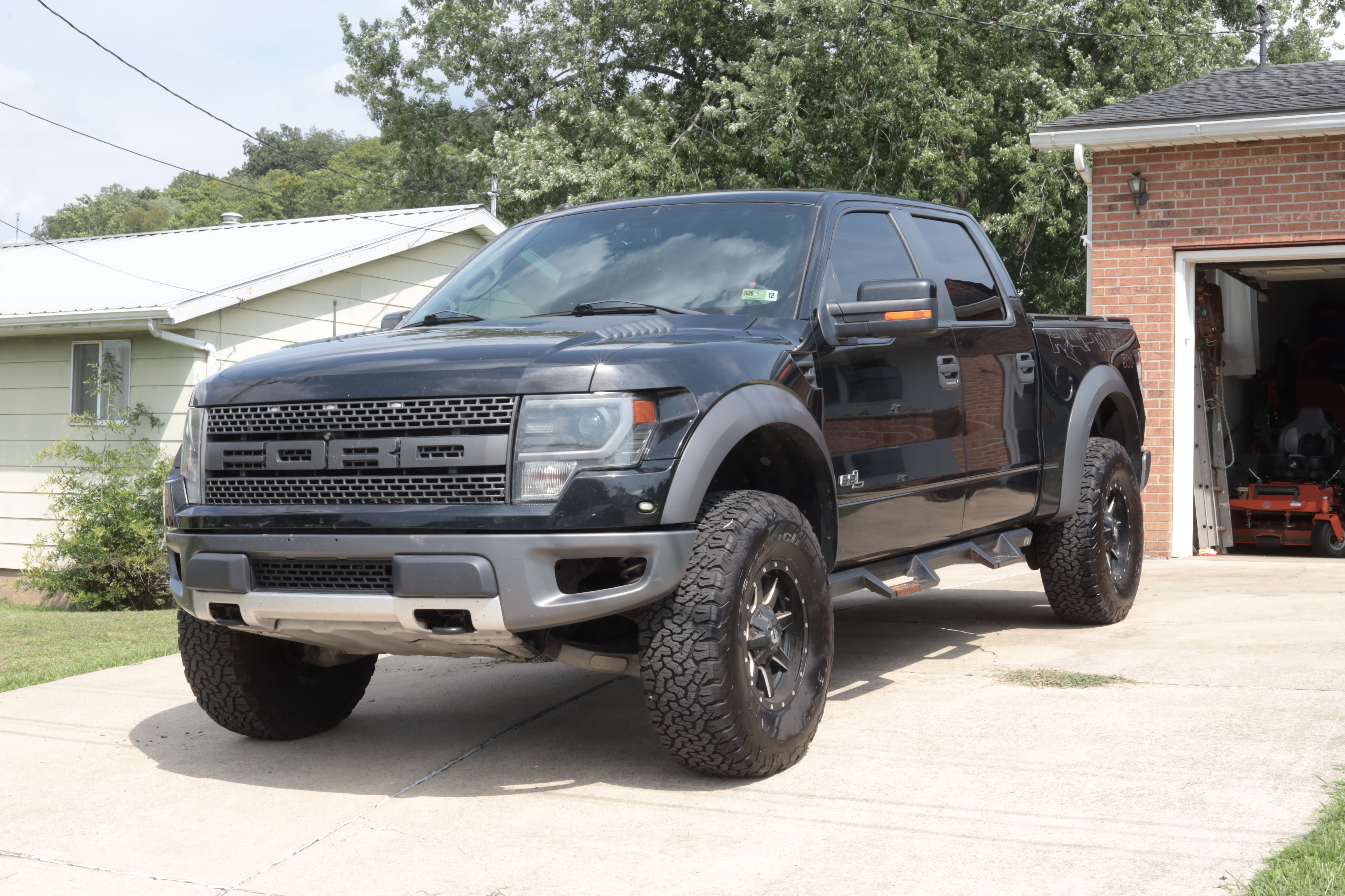 Used 2014 Ford F150 Raptor w/ Equipment Group 801A Luxury AWD/4WD image 1