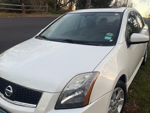 Used 2010 Nissan Sentra 2.0 SR image 18