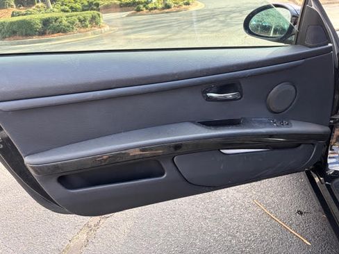 Used 2009 BMW 335i Coupe image 11