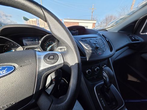 Used 2013 Ford Escape SE w/ Class II Trailer Tow Pkg image 10