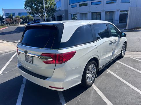 Used 2019 Honda Odyssey LX image 5