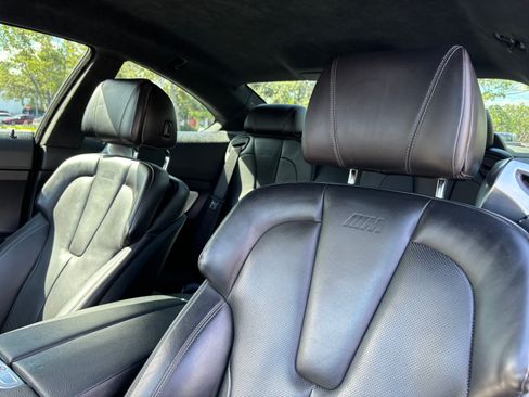 Used 2016 BMW M6 Coupe image 14