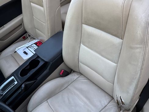 Used 2006 Ford Mustang Premium image 12