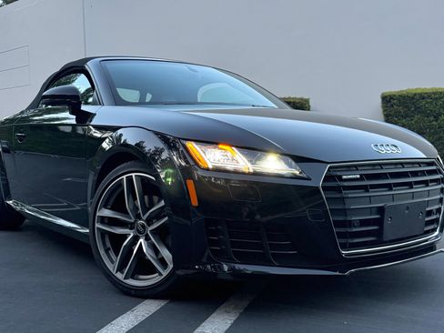 Used 2017 Audi TT 2.0T image 1