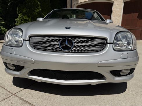 Used 2003 Mercedes-Benz SLK 32 AMG image 9