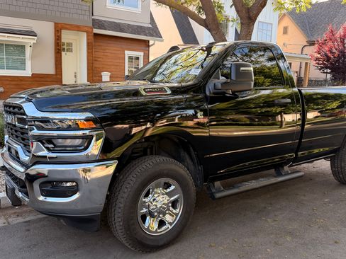 Used 2025 RAM 2500 Tradesman AWD/4WD image 1
