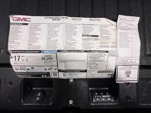 Used 2019 GMC Sierra 1500 Denali w/ Technology Package image 9