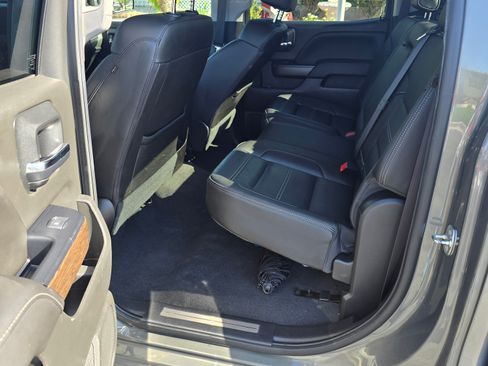 Used 2018 GMC Sierra 1500 Denali RWD image 12