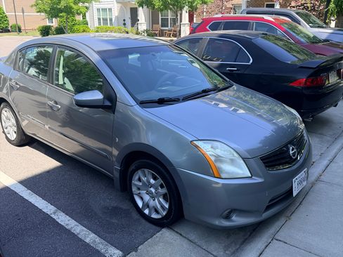 Used 2012 Nissan Sentra 2.0 S FWD image 6