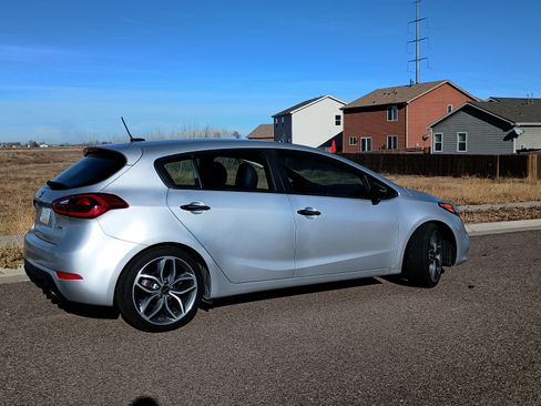 Used 2016 Kia Forte SX image 1