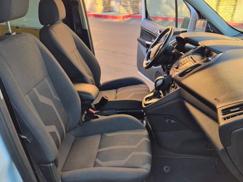Used 2016 Ford Transit Connect XLT image 14