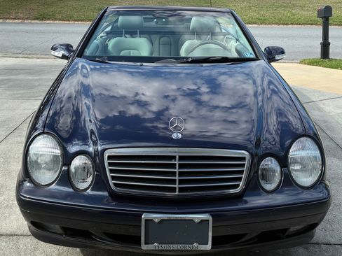 Used 2003 Mercedes-Benz CLK 320 Cabriolet image 2