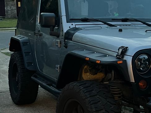 Used 2013 Jeep Wrangler Sport w/ Connectivity Group image 8