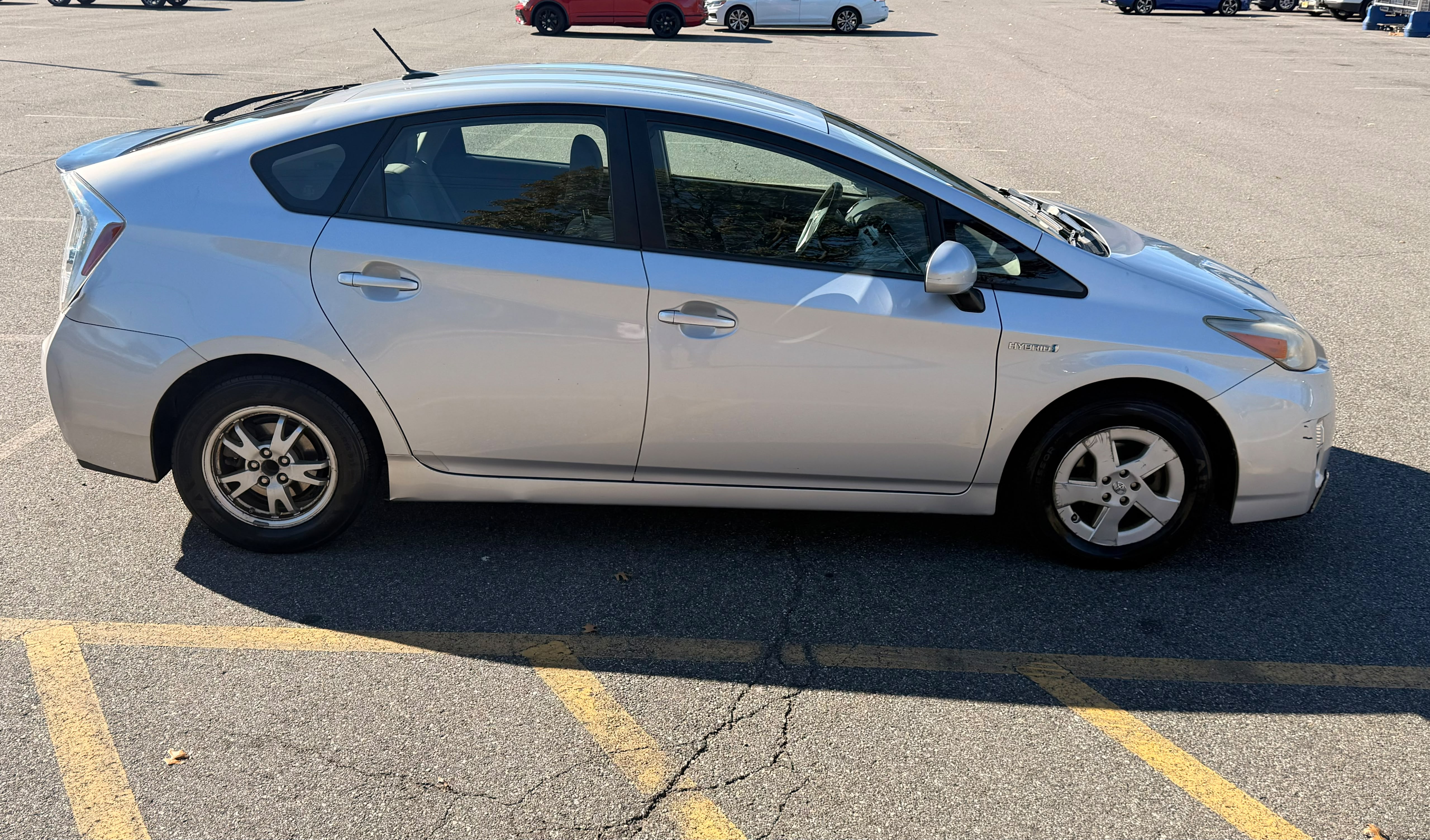 Used 2010 Toyota Prius FWD image 4