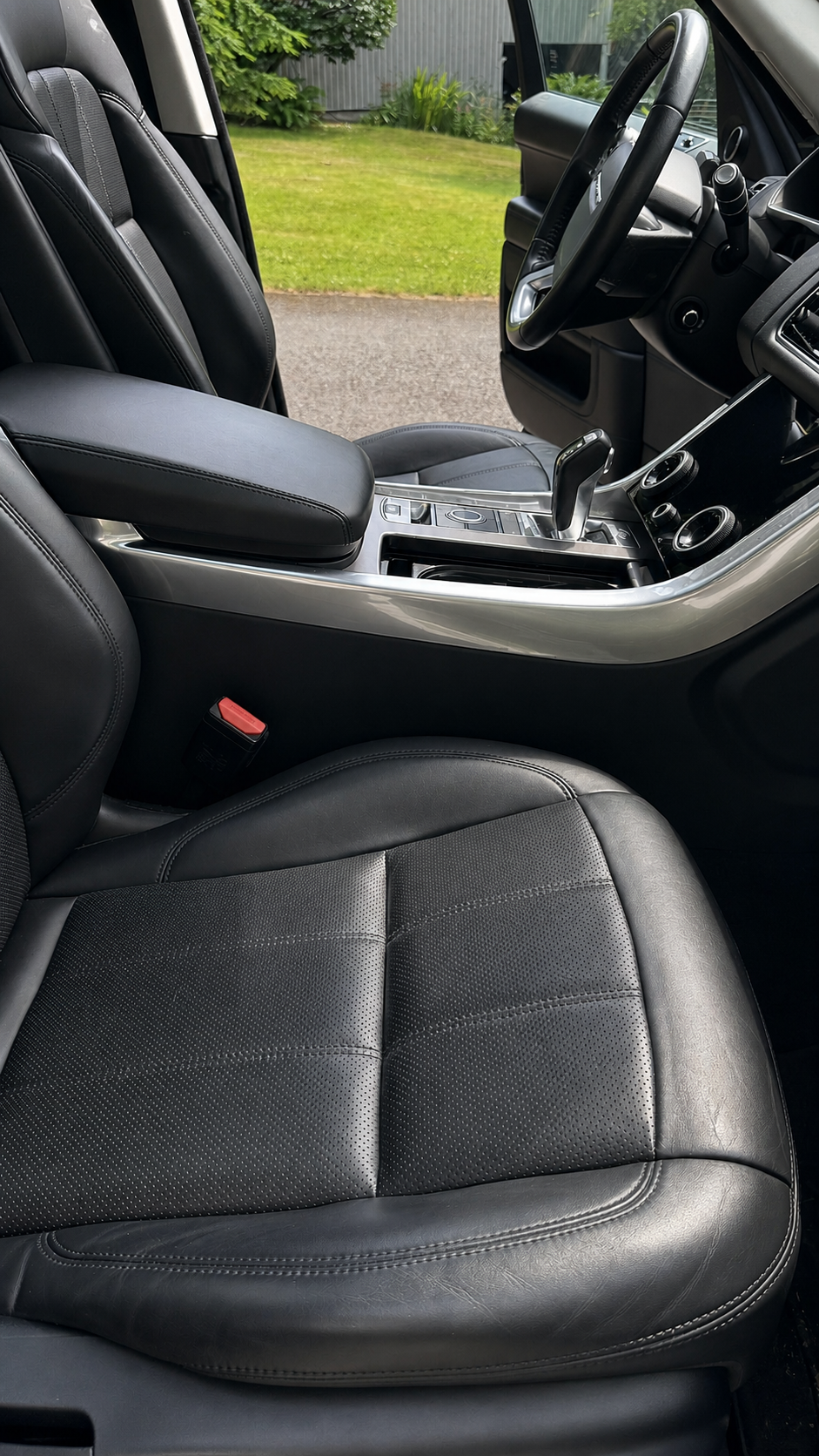 Used 2020 Land Rover Range Rover Sport HSE AWD/4WD image 8