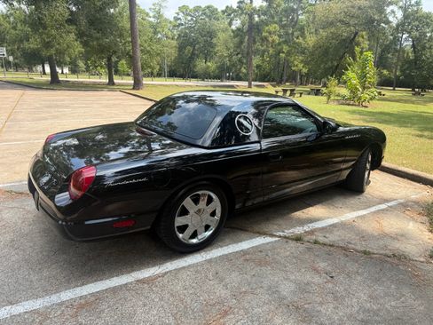 Used 2002 Ford Thunderbird RWD image 6