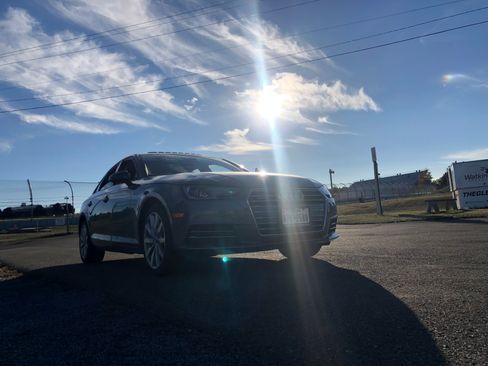 Used 2017 Audi A4 2.0T Premium w/ Convenience Package image 4