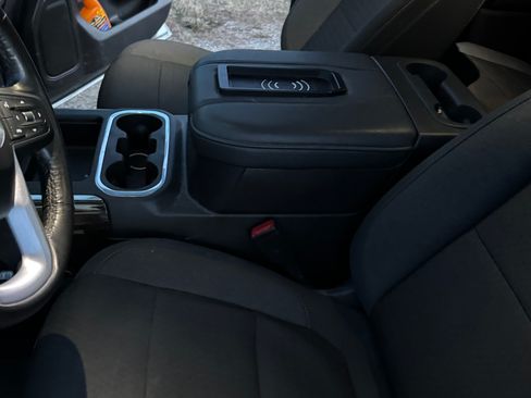 Used 2022 GMC Sierra 1500 Elevation image 12