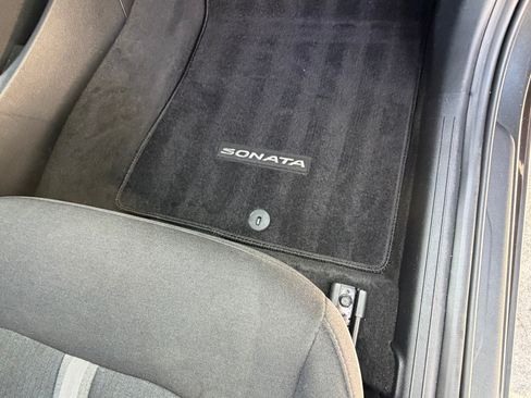 Used 2022 Hyundai Sonata SEL w/ Convenience Package FWD image 16