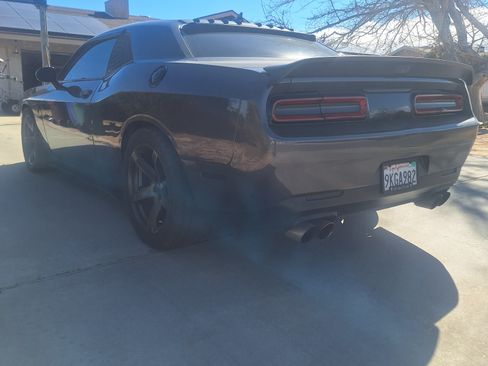 Used 2016 Dodge Challenger SRT Hellcat image 6