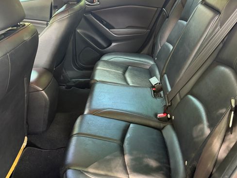 Used 2017 MAZDA MAZDA3 Touring FWD image 15