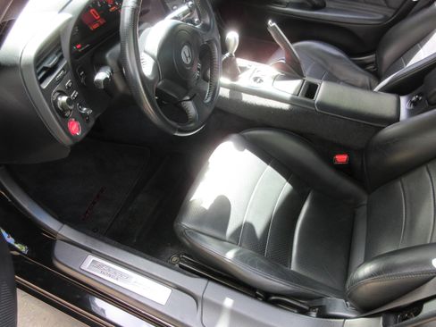 Used 2001 Honda S2000 image 6