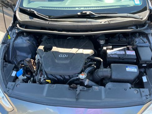 Used 2015 Hyundai Accent GLS FWD image 18