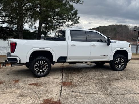 Used 2022 GMC Sierra 3500 AT4 w/ AT4 Preferred Package image 9