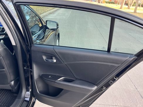 Used 2015 Honda Accord EX-L image 9