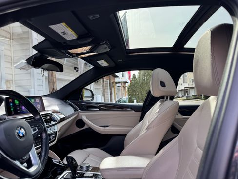 Used 2019 BMW X4 xDrive30i w/ Executive Package image 9