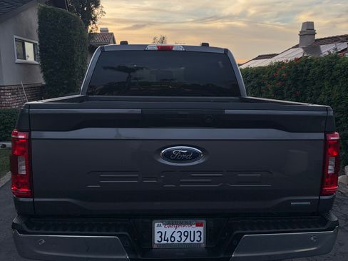 Used 2021 Ford F150 XLT w/ Equipment Group 301A Mid image 5