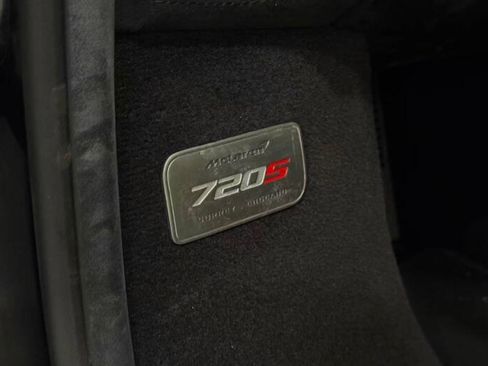 Used 2021 McLaren 720S Spider RWD image 18
