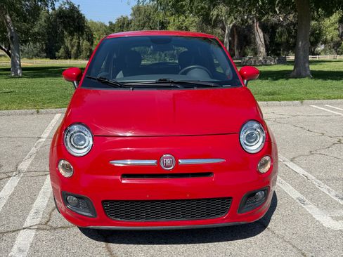 Used 2015 FIAT 500 Sport w/ Sport Appearance Group FWD image 2