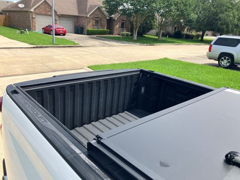 Used 2019 Chevrolet Silverado 1500 LT w/ Convenience Package RWD image 11