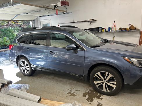Used 2018 Subaru Outback 2.5i Limited AWD/4WD image 5