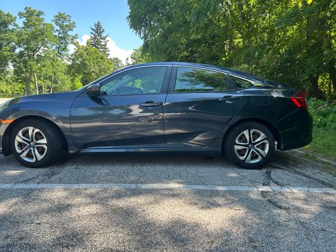 Used 2018 Honda Civic LX image 5