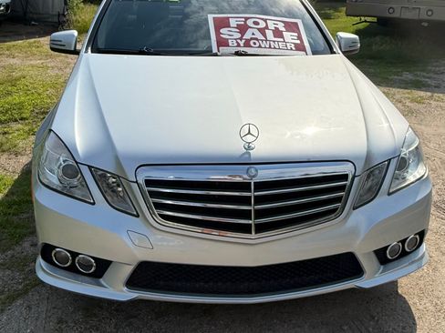 Used 2010 Mercedes-Benz E 350 4MATIC Sedan image 2