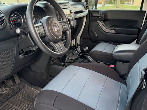 Used 2011 Jeep Wrangler Sport image 13