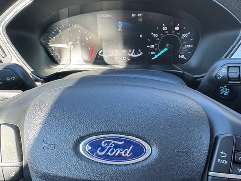 Used 2021 Ford Escape SE image 10