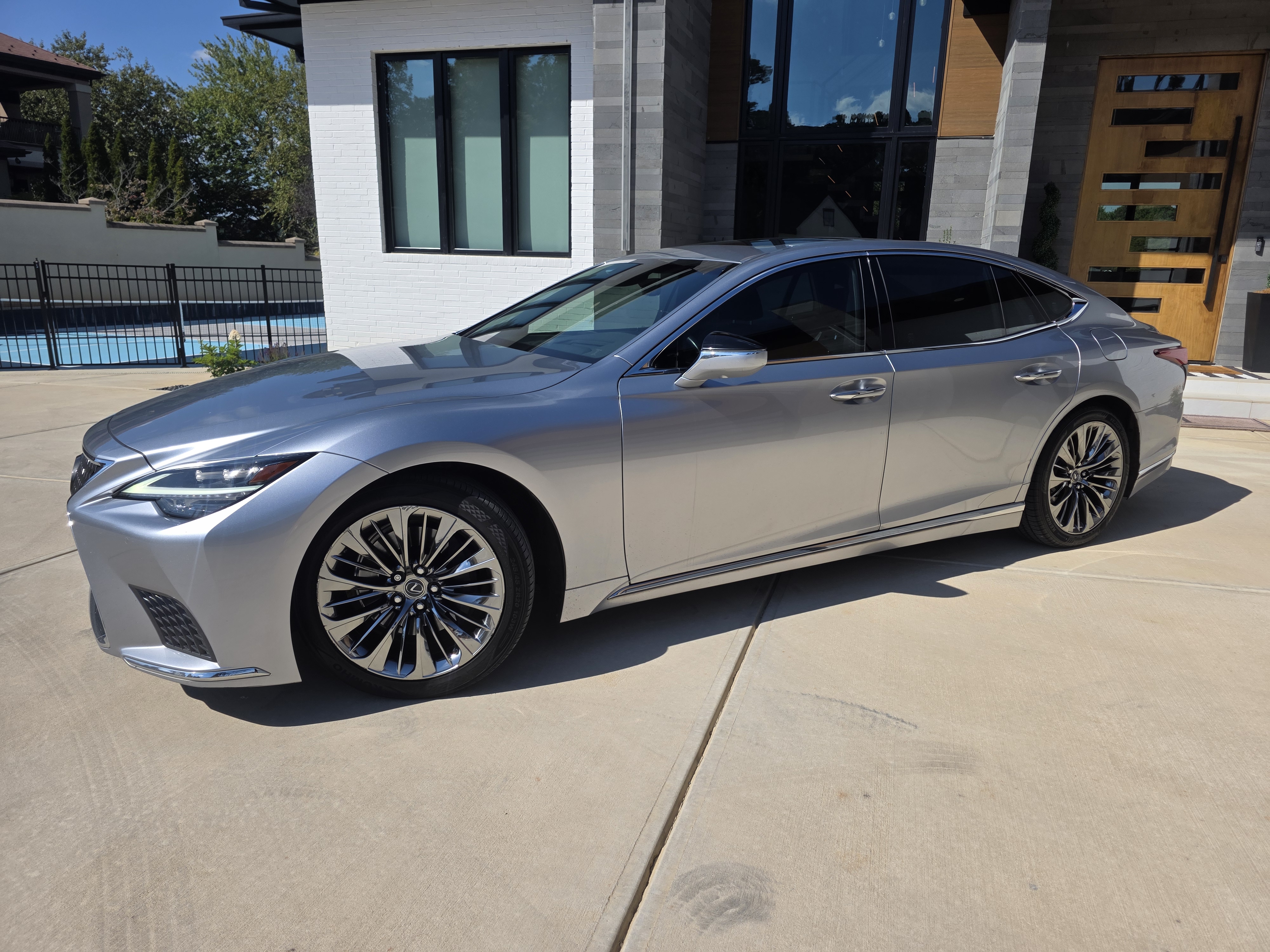 Used 2021 Lexus LS 500 w/ Interior Upgrade Package RWD image 1