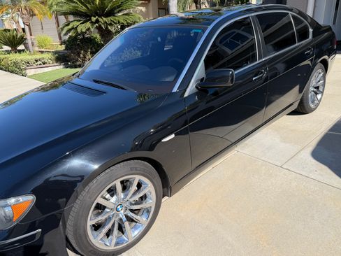 Used 2007 BMW 750Li RWD image 4