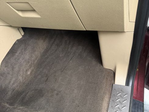 Used 2010 Ford F150 Lariat RWD image 15