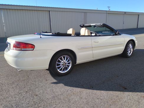 Used 2002 Chrysler Sebring Limited image 5