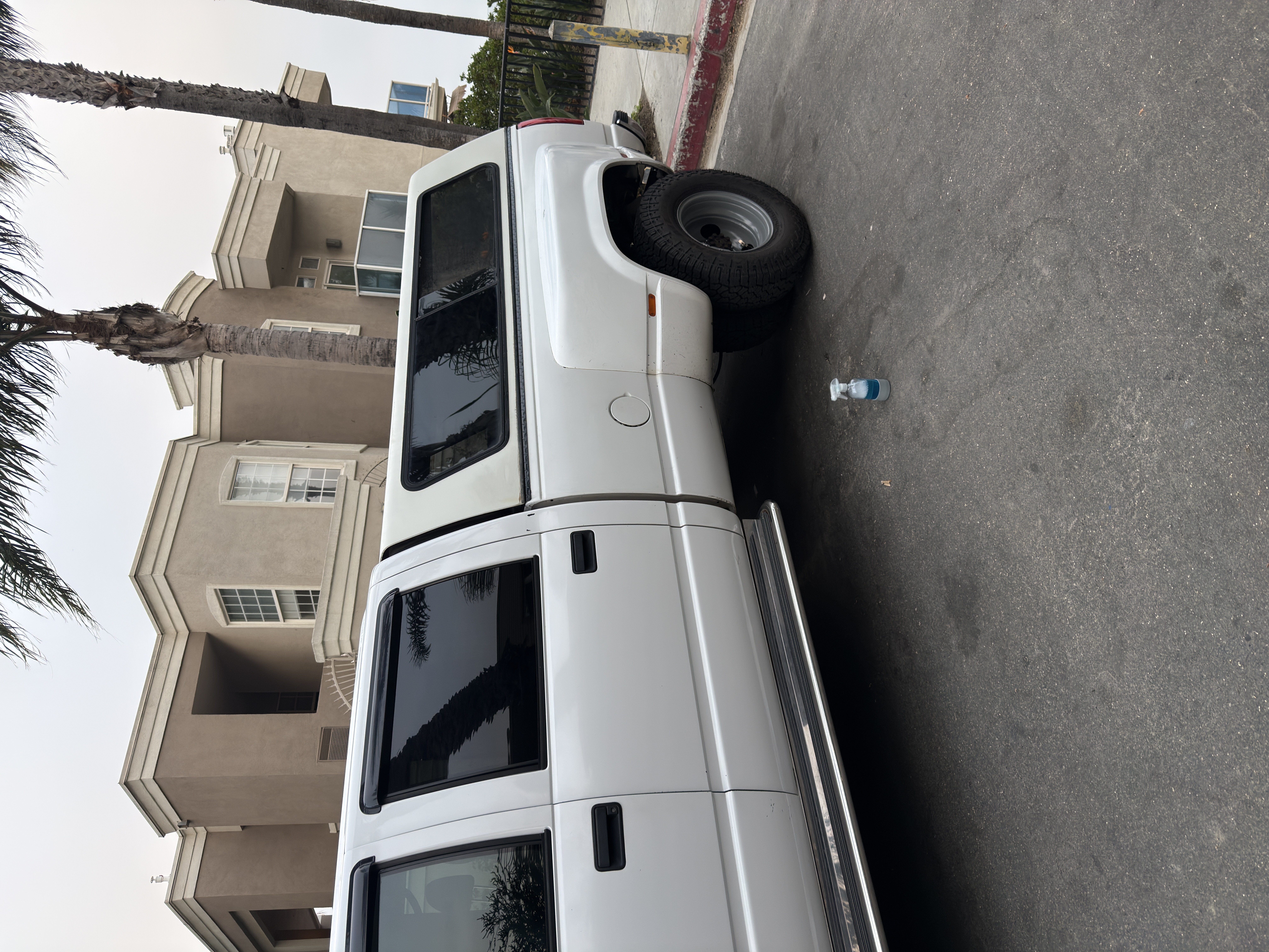Used 1997 Chevrolet Silverado 3500 4x4 Crew Cab w/ Preferred Equipment Group 2 image 5