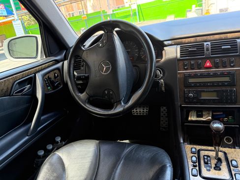 Used 2000 Mercedes-Benz E 55 AMG Sedan image 9