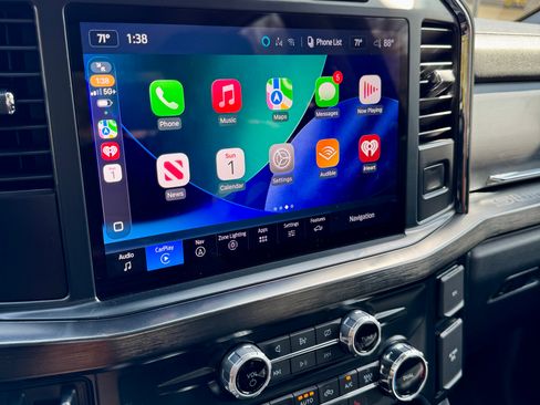 Used 2024 Ford F250 Lariat w/ Black Appearance Package image 8