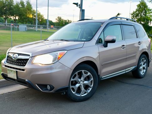 Used 2015 Subaru Forester 2.5i Touring w/ Popular Package #2 AWD/4WD image 9