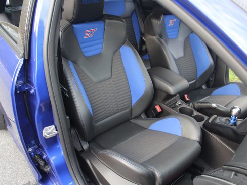 Used 2014 Ford Focus ST w/ Equipment Group 201A FWD image 21