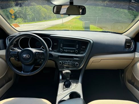 Used 2015 Kia Optima LX FWD image 15